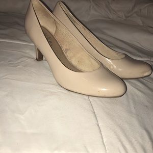 Life Stride heels